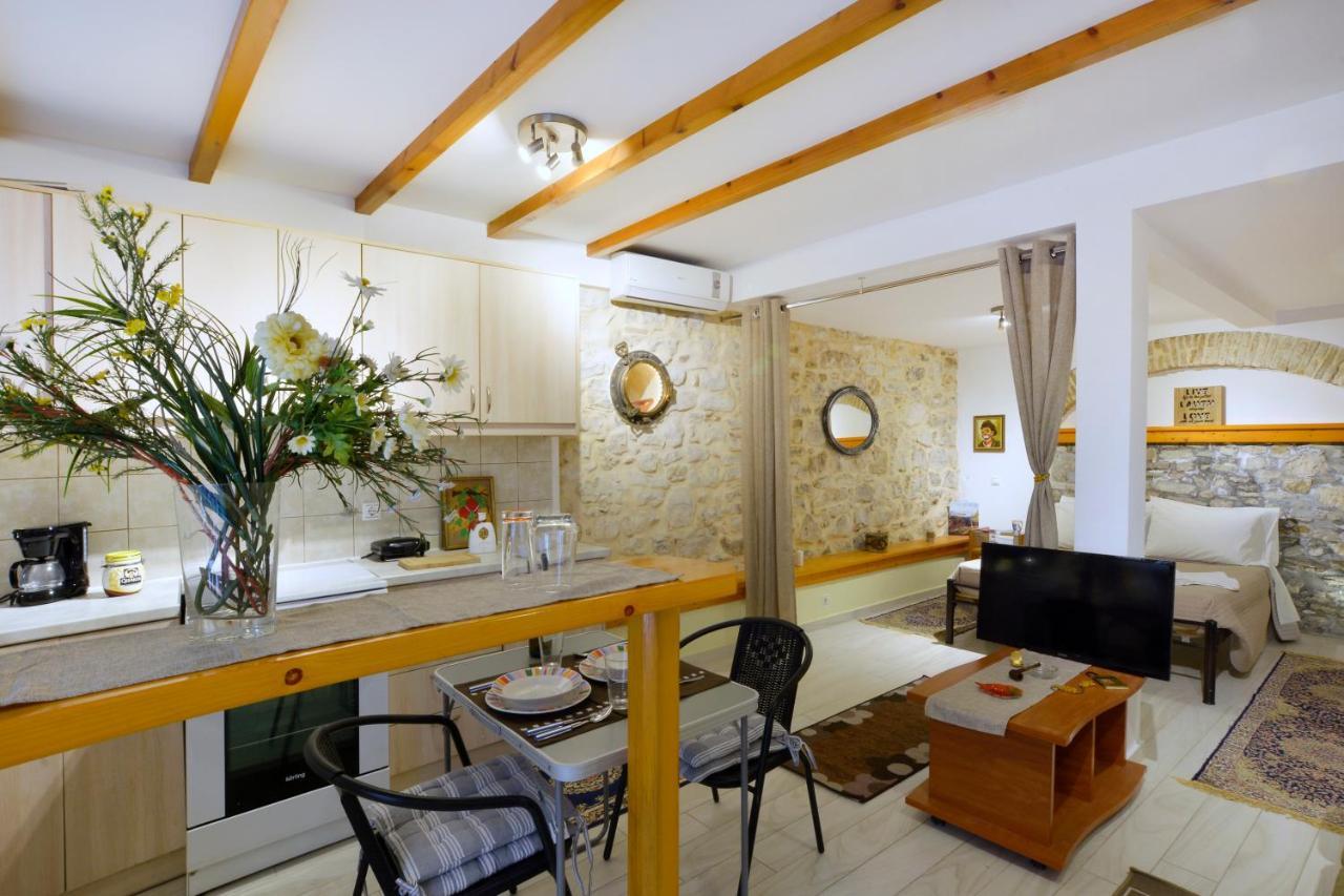 Studio In Corfu Town Extérieur photo