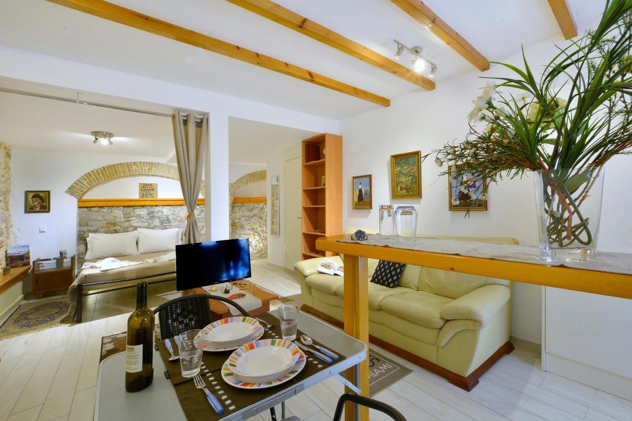 Studio In Corfu Town Extérieur photo