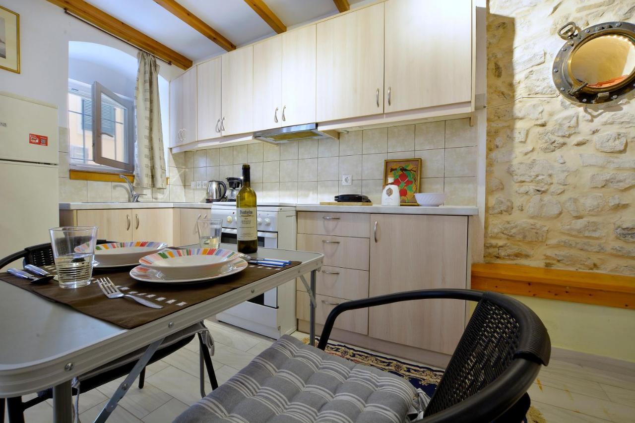 Studio In Corfu Town Extérieur photo